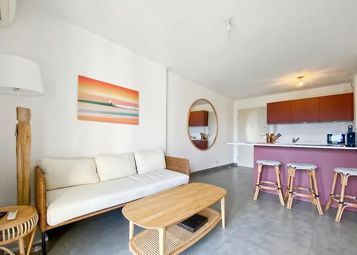 T2 Ile Rousse, Proche Centre * LʼÎle-Rousse