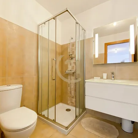 T2 Ile Rousse, Proche Centre * LʼÎle-Rousse