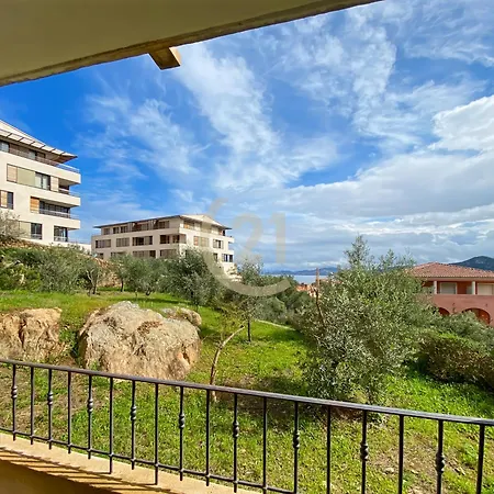 T2 Ile Rousse, Proche Centre LʼÎle-Rousse