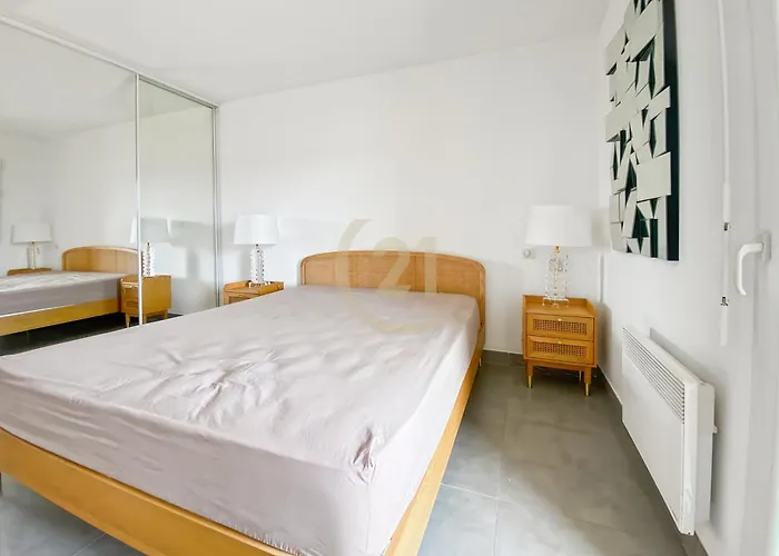 T2 Ile Rousse, Proche Centre * LʼÎle-Rousse