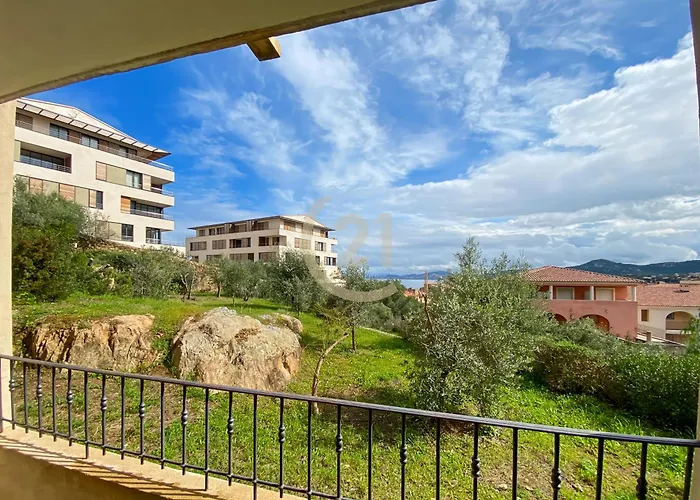 T2 Ile Rousse, Proche Centre LʼÎle-Rousse